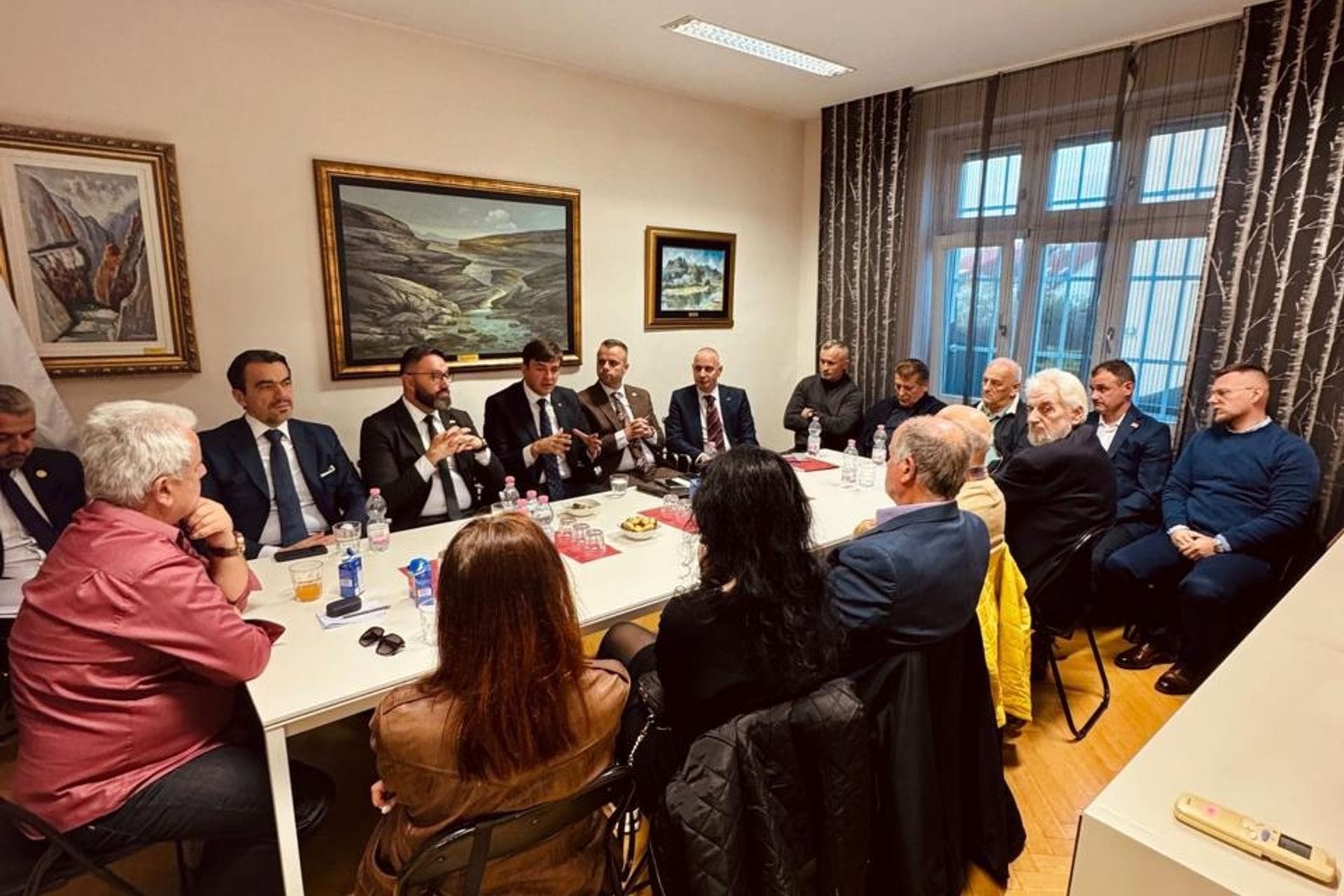 Ministar Mirsad Azemović na sastanku sa predstavnicma dijaspore u Sloveniji