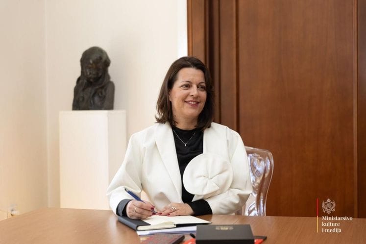 Vaskršnja čestitka ministarke kulture i medija, dr Tamare Vujović