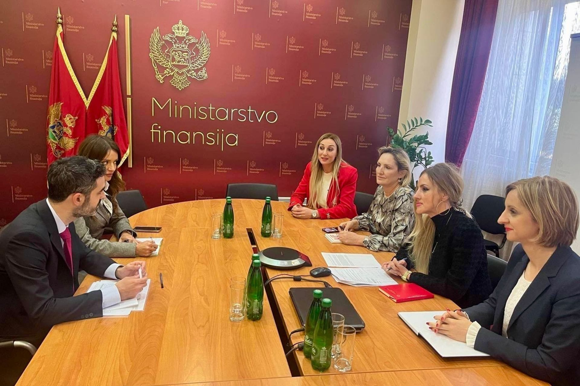 jovana nišavić sastanak