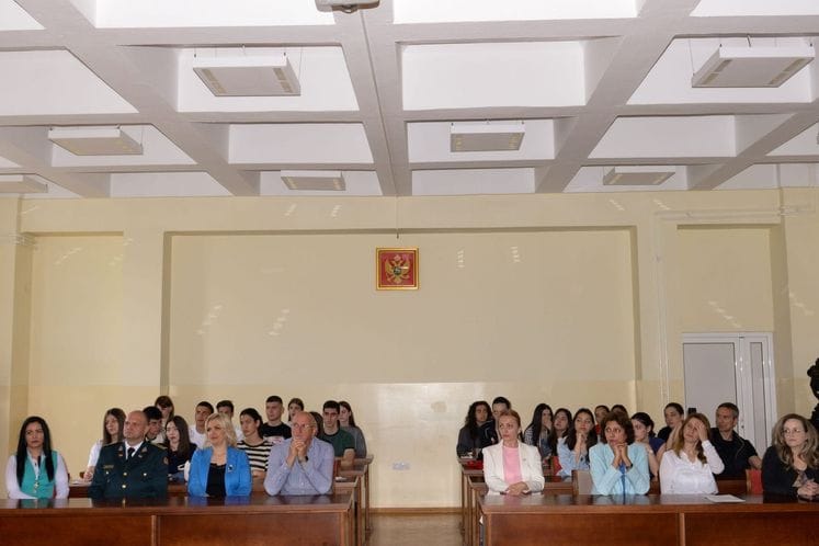 Obilježeno 80 godina od pobjede nad fašizmom u Gimnaziji „Slobodan Škerović“