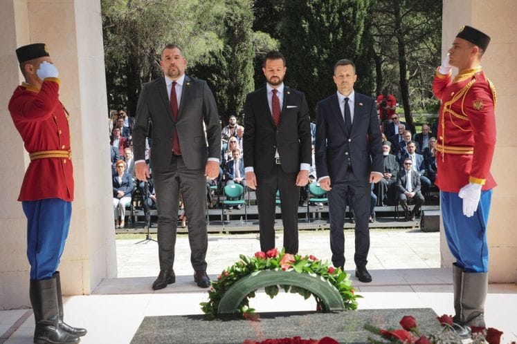 Krapović: Ministarstvo odbrane i Vojska Crne Gore baštine vrijednosti i ideale boraca palih za slobodu