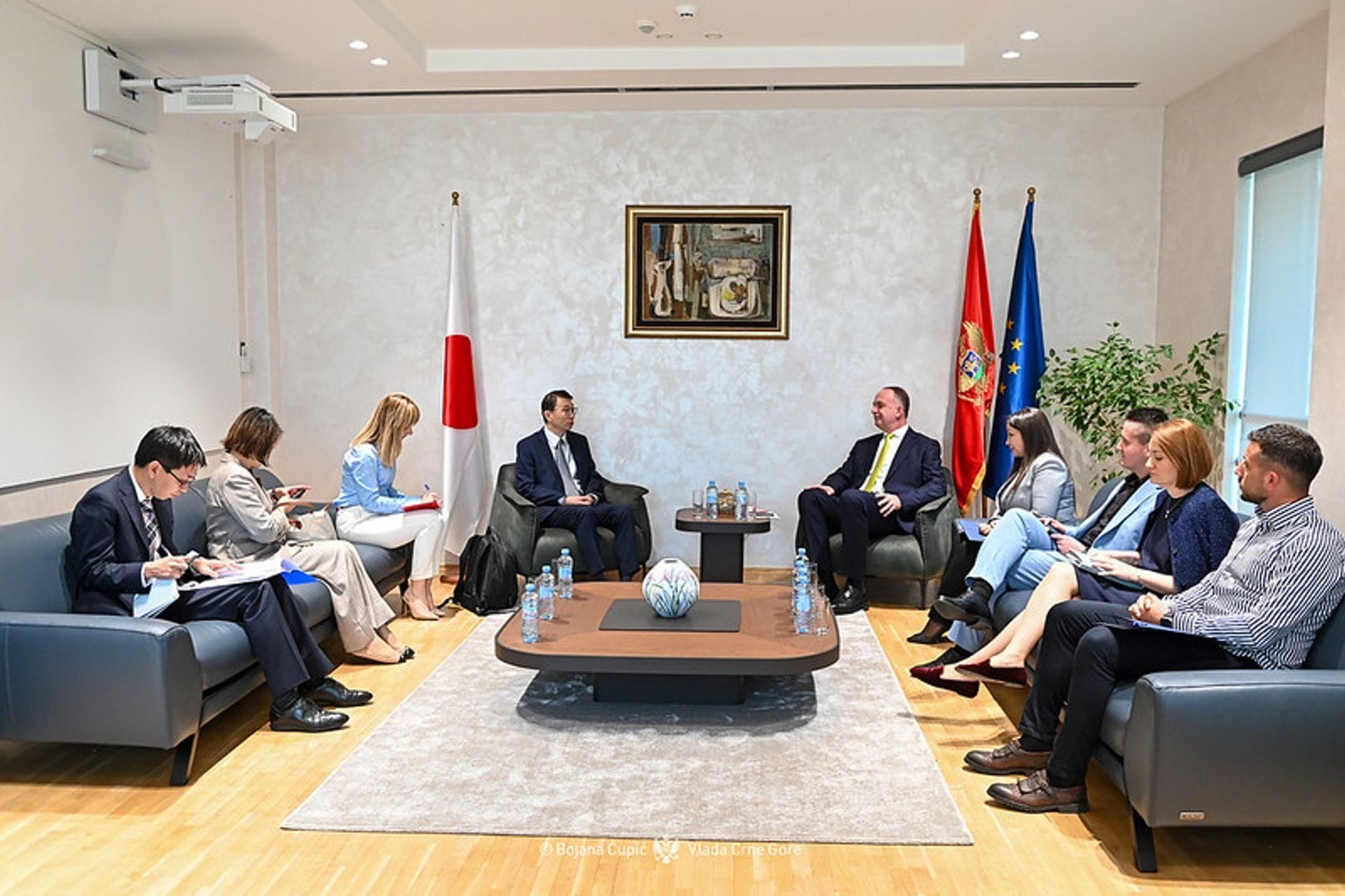 Nik Gjeloshaj - Akira Imamura, ambasador Japana