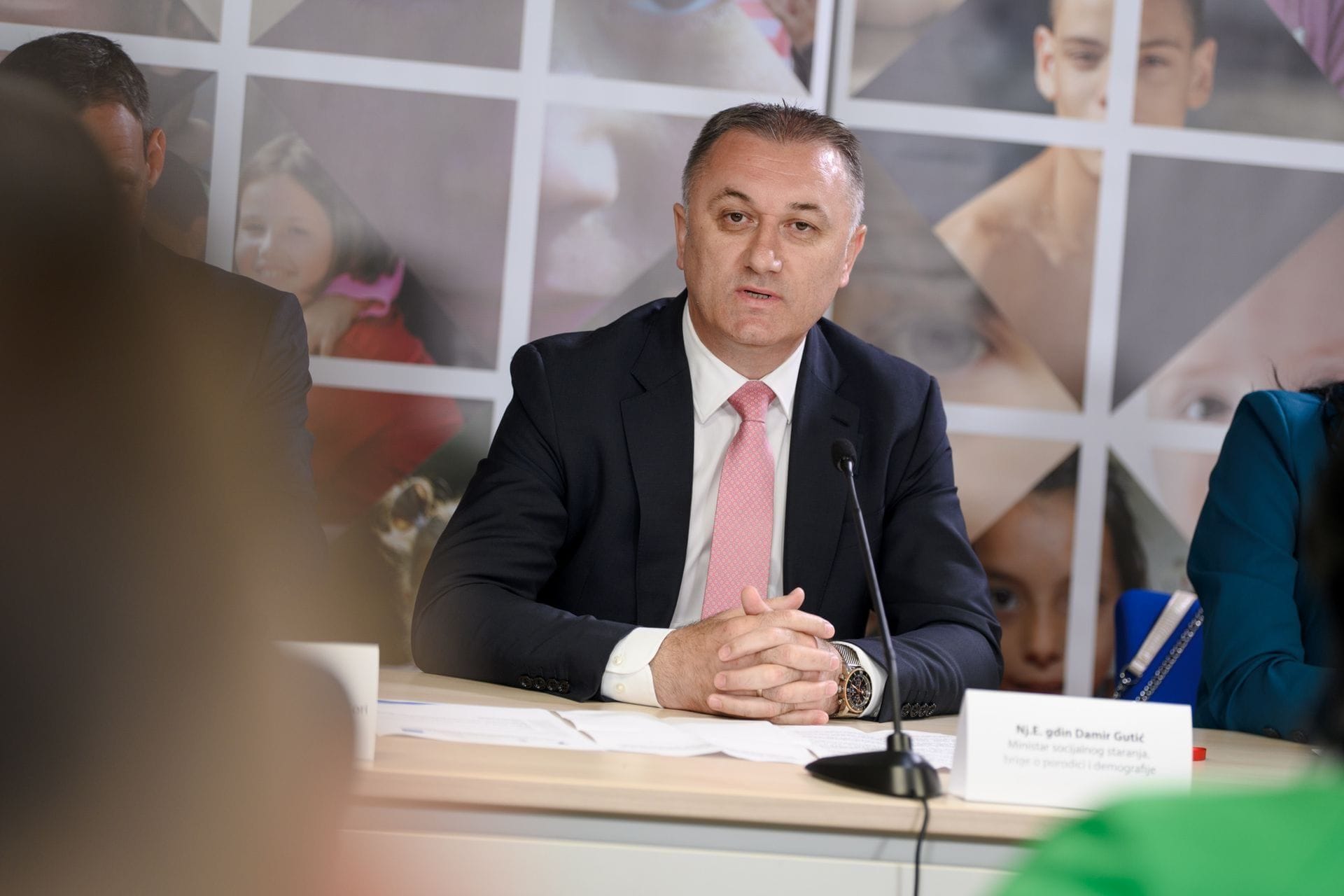 Ministar Gutić na konferenciji o rezultatima donatoske inicijave za dnevne centre