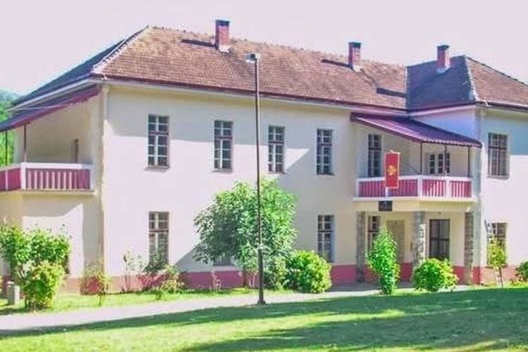Škola Manastir Morača