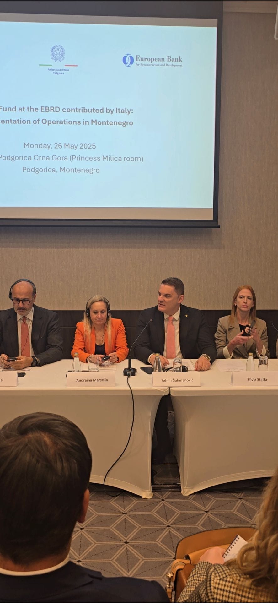 gallery.media[0].alt