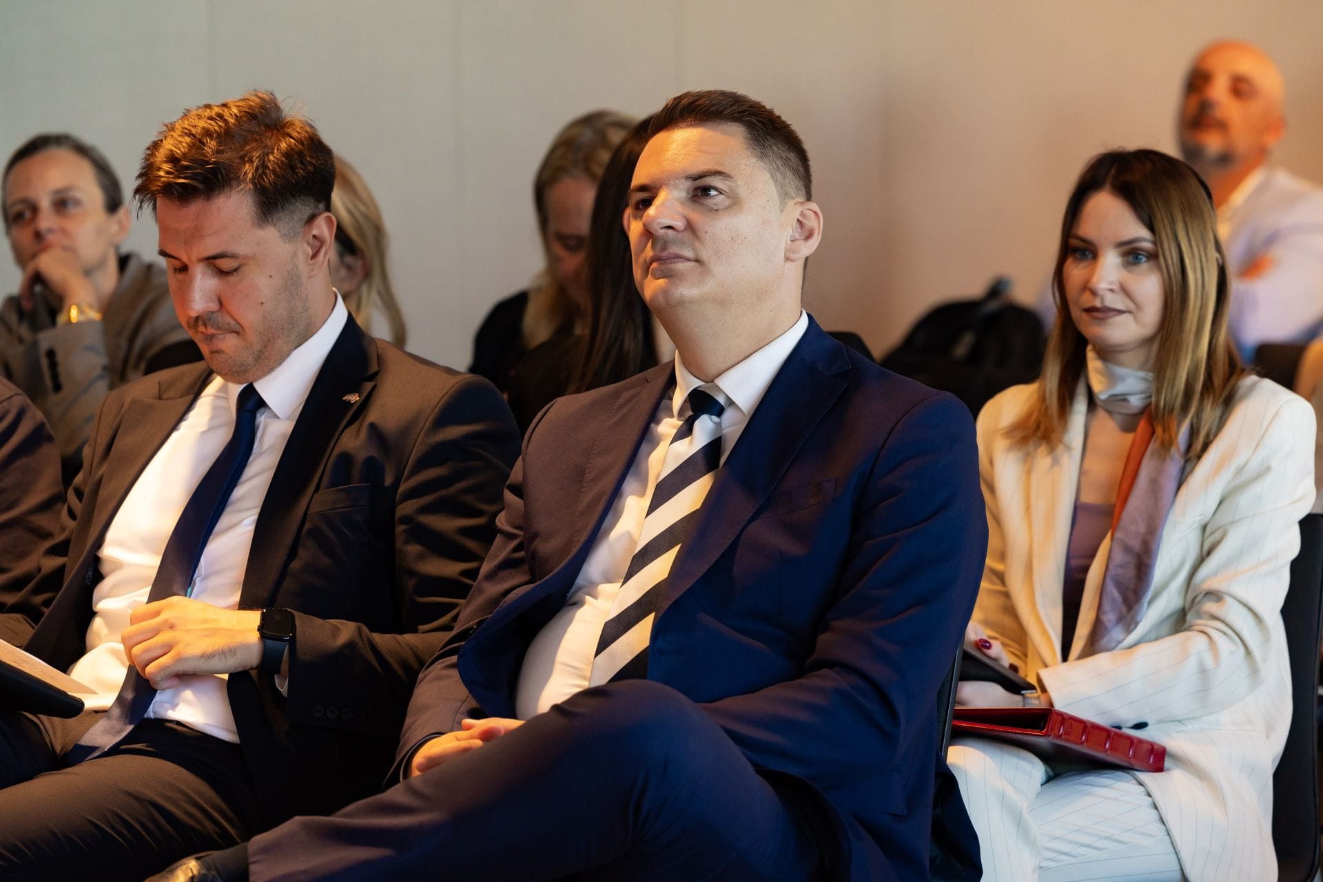 gallery.media[0].alt