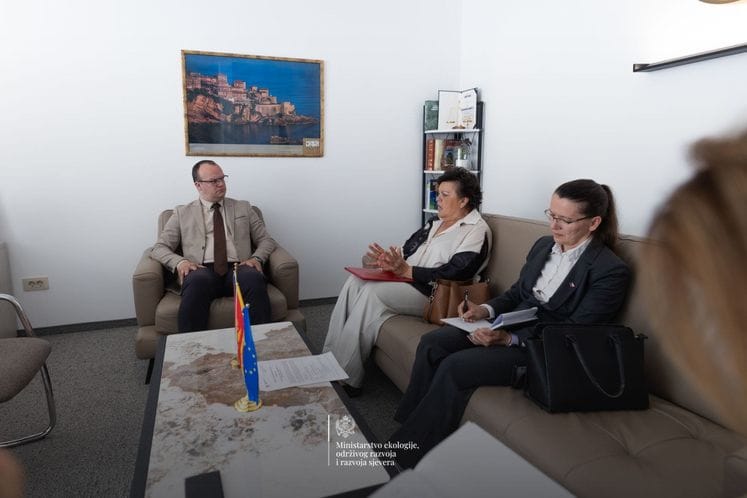 From Subject Received Size Categories
PR MERS ZA_OBJAVU 8:34 AM 564 KB