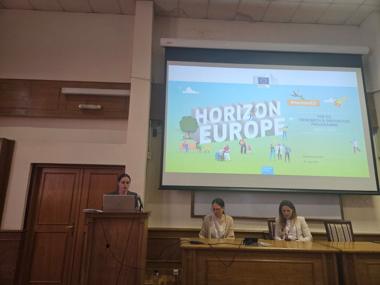 gallery.media[0].alt