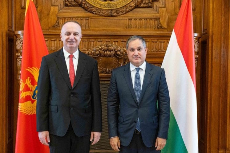 Gjeloshaj u posjeti Mađarskoj