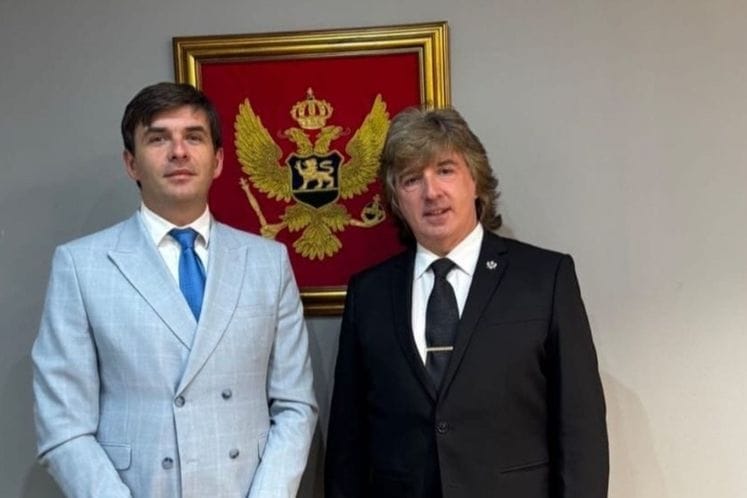 Ministar Azemović sastao se sa predsjednikom udruženja „Crnogorska zajednica Buenos Airesa“