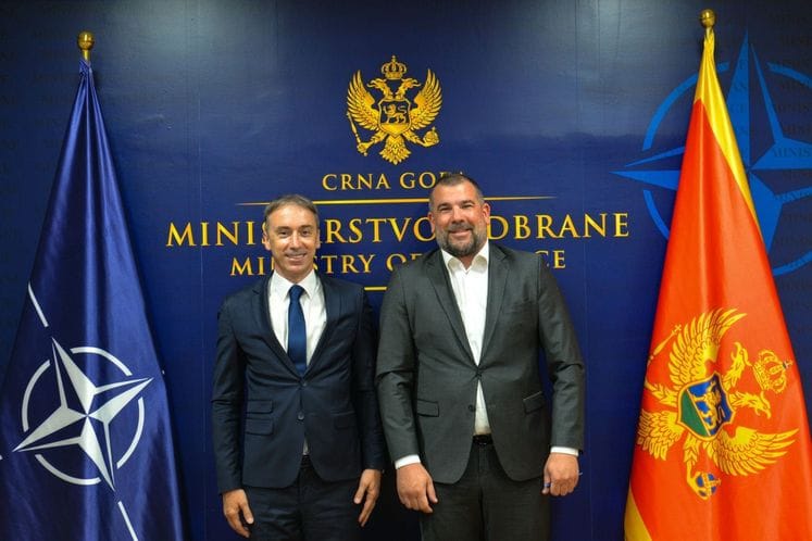 Krapović sa delegacijom Kontrole letjenja Srbije i Crne Gore: Uspješna saradnja Ministarstva odbrane i SMATSA-e