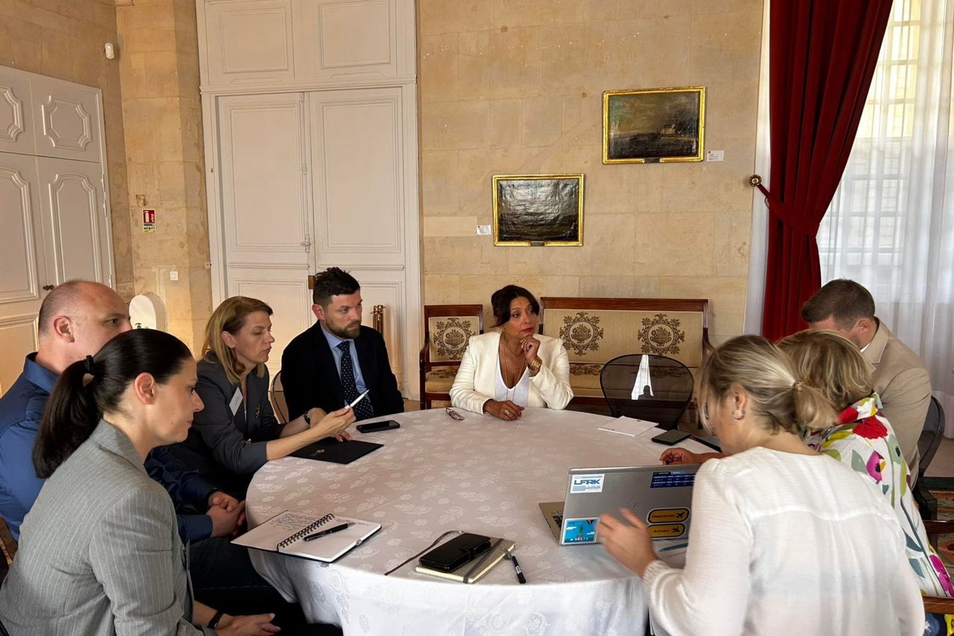 Kordić na Biznis forumu u Normandiji