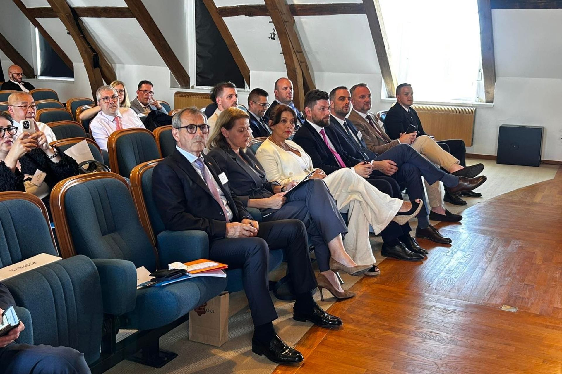 Kordić na Biznis forumu u Normandiji