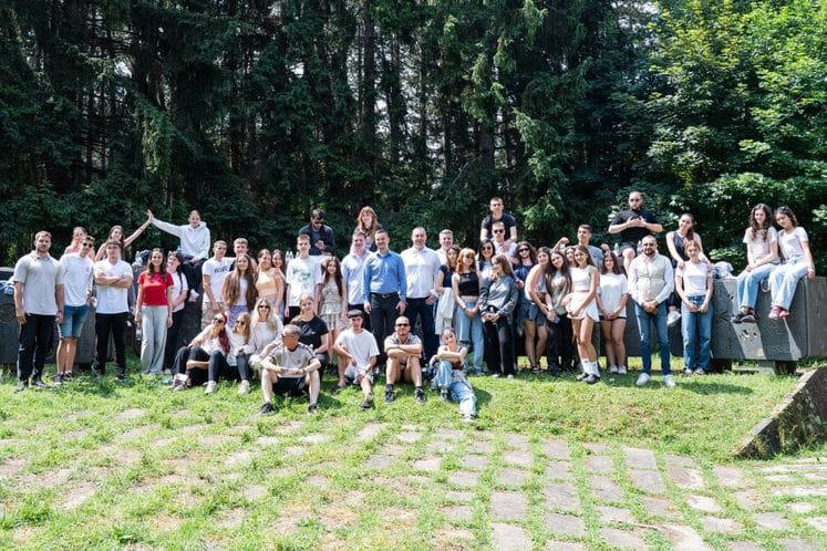 Беране у знаку младих: Министар Шћекић посјетио учеснике регионалног омладинског кампа