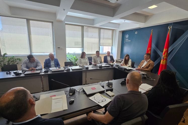 Министарство енергетике и рударства помно прати геополитичку ситуацију која утиче на промјене цијена нафтних деривата