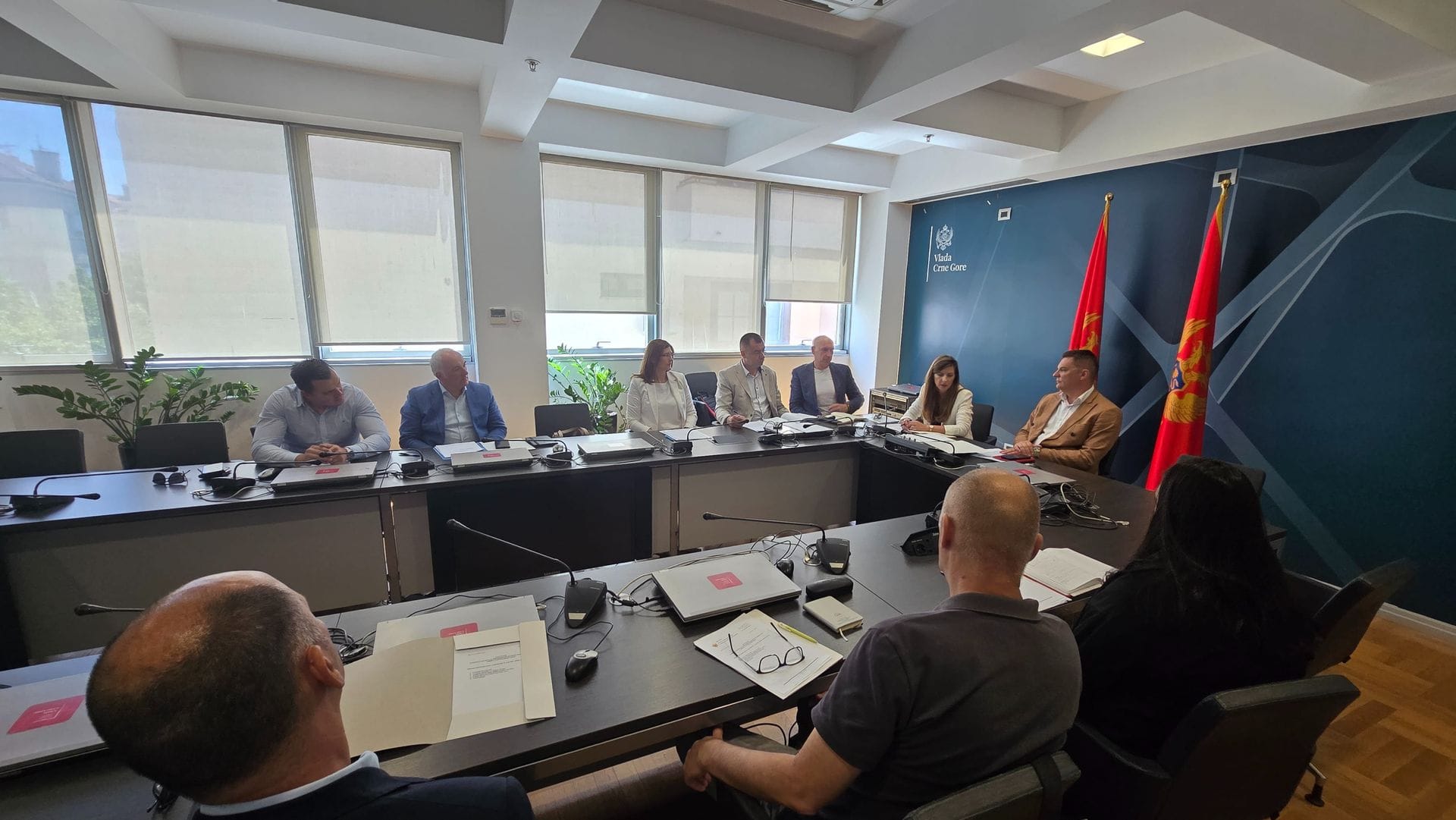 gallery.media[0].alt