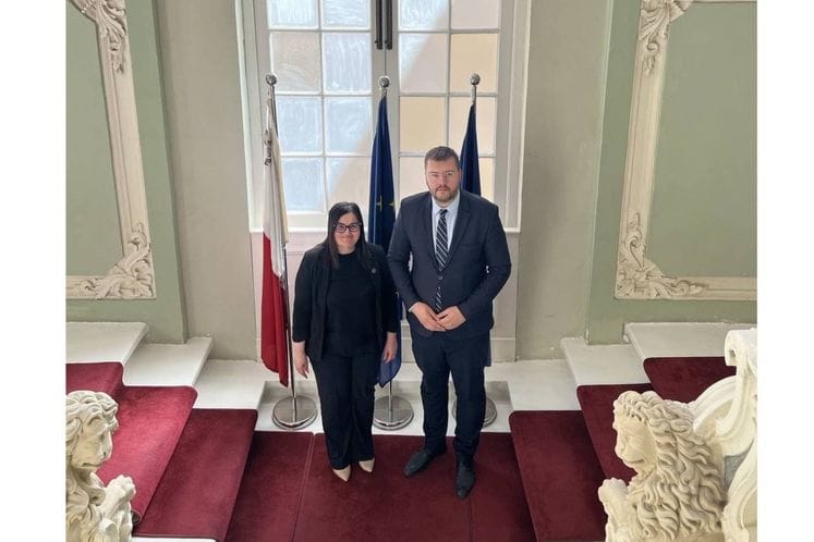 Momo Koprivica - Viktorija Butidžidž, glavna tužiteljka Malte