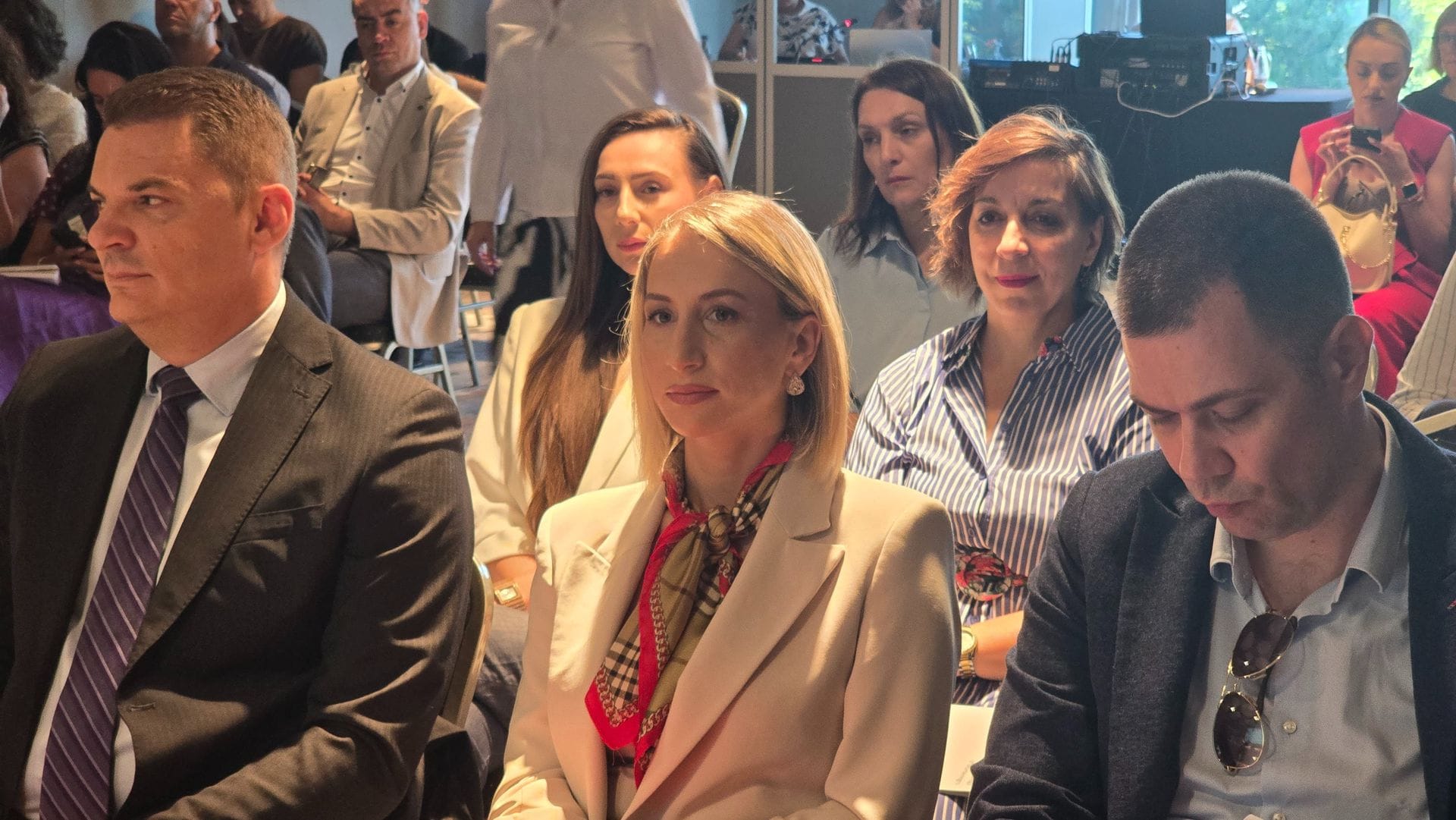 gallery.media[0].alt