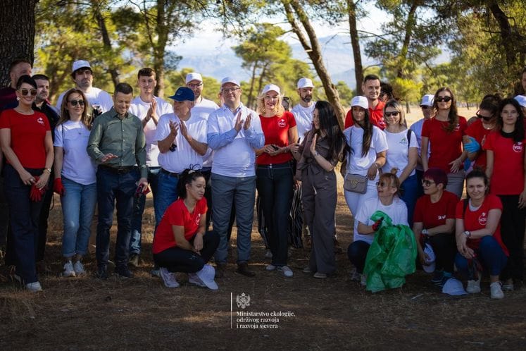 Organizovana akcija čišćenja divlje deponije na Ćemovskom polju