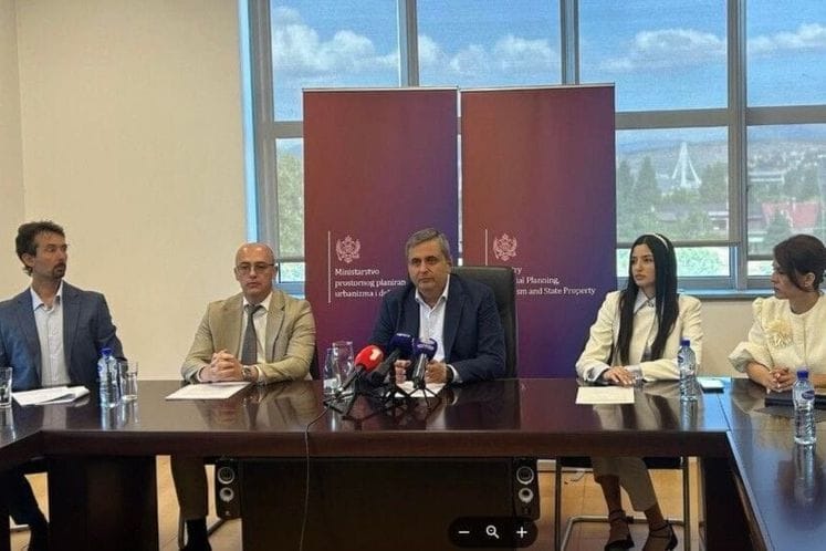 Pres Fonda za obestecenje