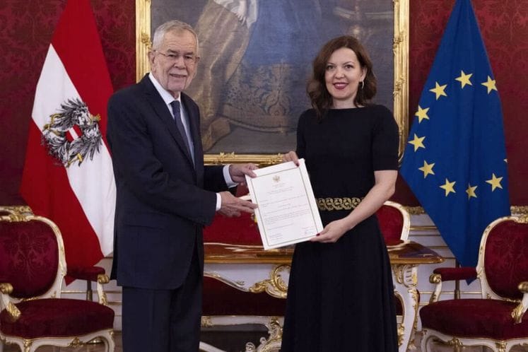 Ambasadorka Stanica Anđić predala akreditivna pisma predsjedniku Republike Austrije