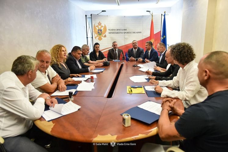 Potpisivanje ugovora