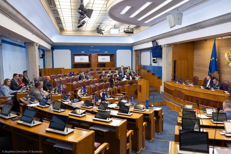 Скупштина Црне Горе усвојила Закон о здравственој заштити