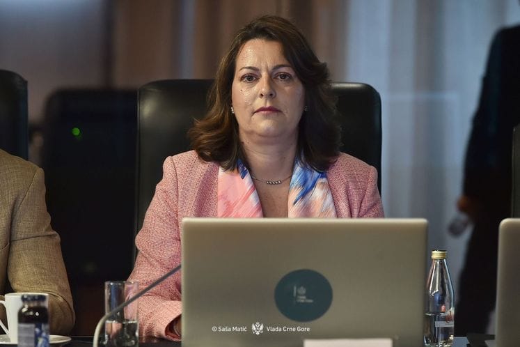 3rf435ygtfvds432wsfr5