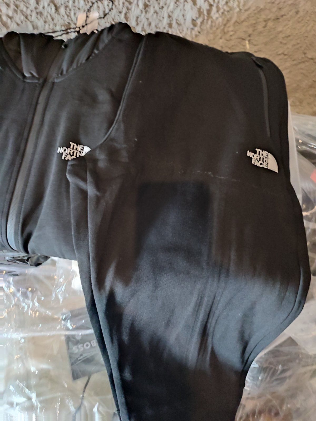 gallery.media[0].alt