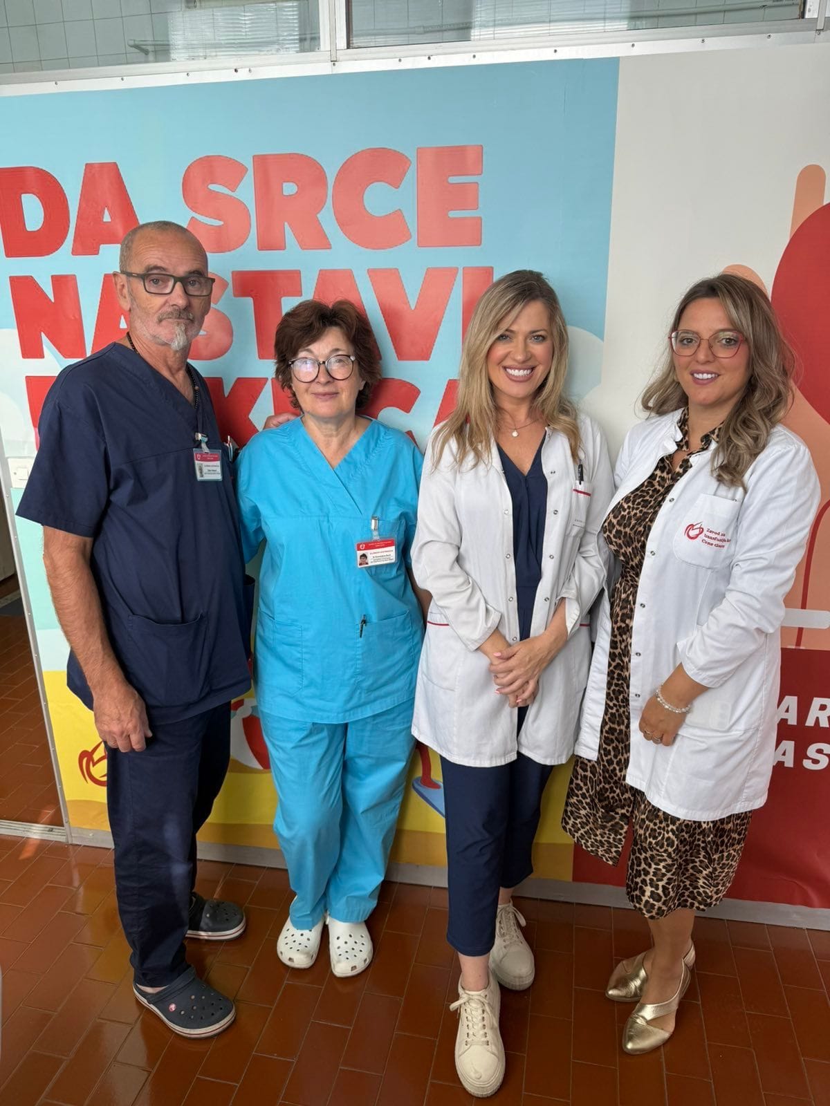 gallery.media[0].alt