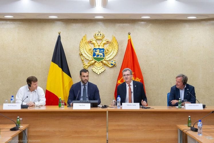 Žižić sa predstavnicima belgijske poslovne grupacije feXpro Žižić sa predstavnicima belgijske poslovne grupacije feXpro