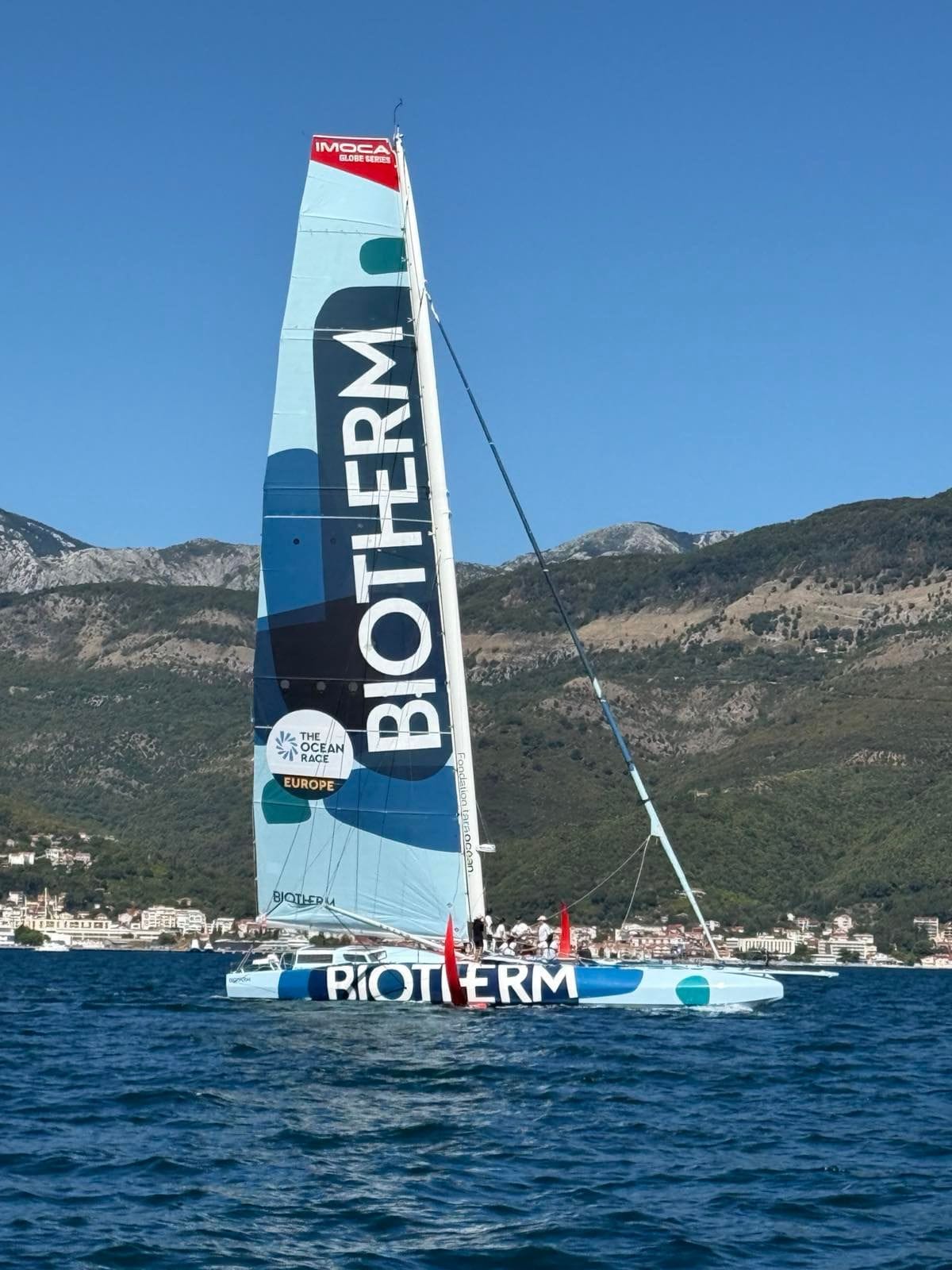 gallery.media[0].alt