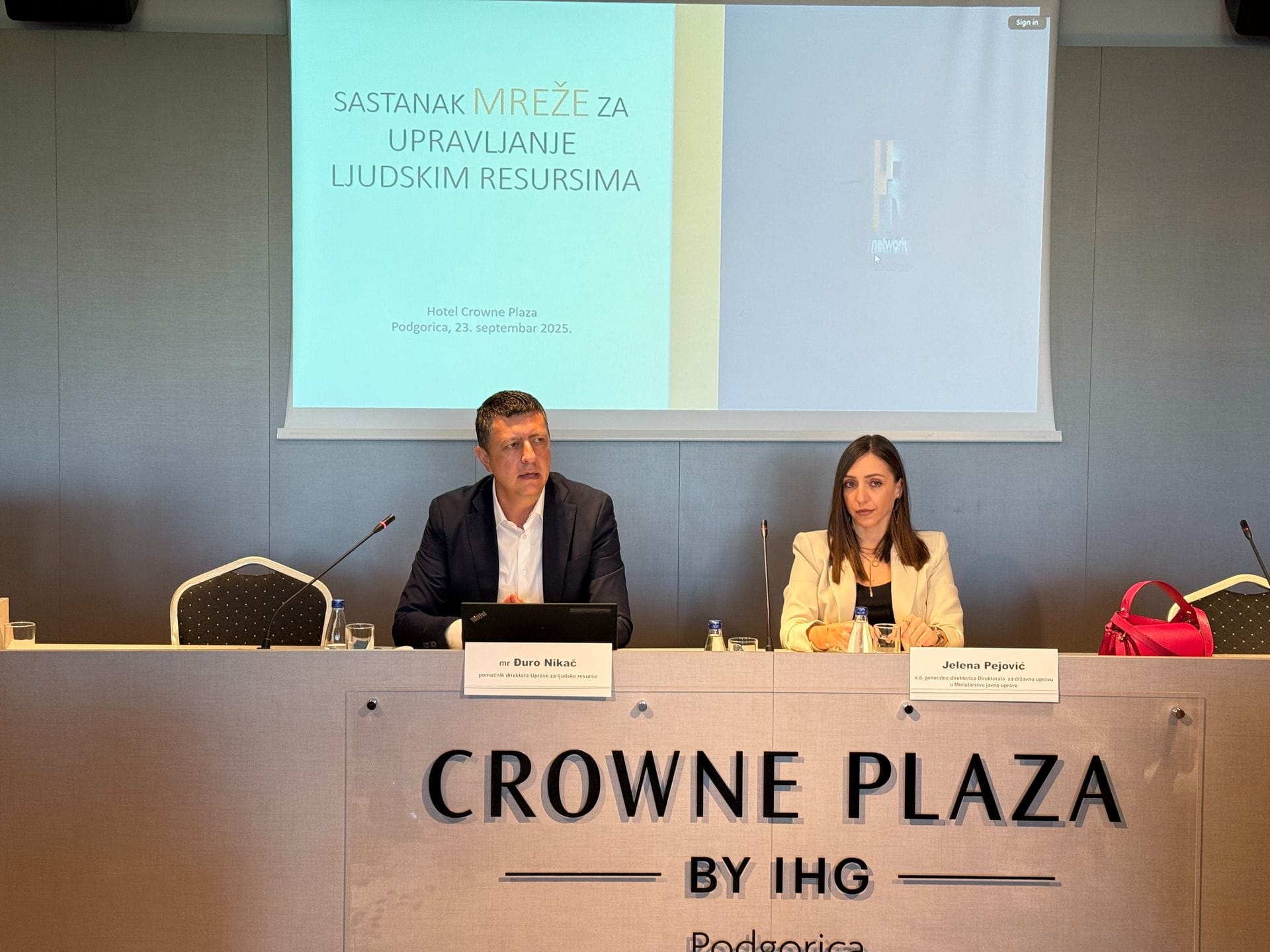 gallery.media[0].alt