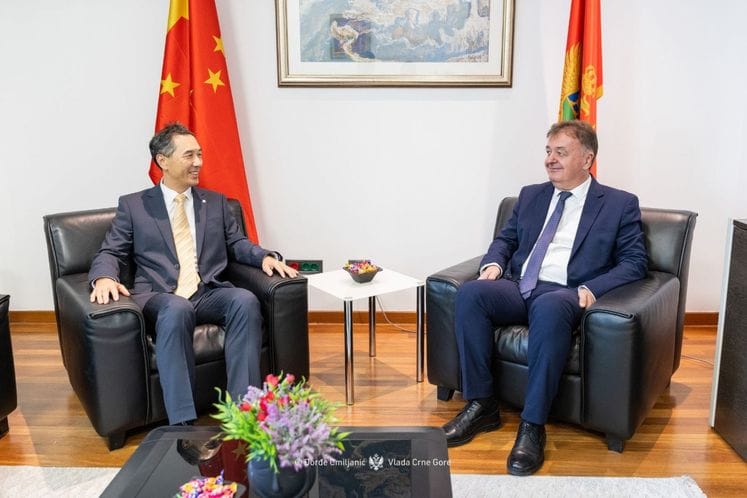 Potpredsjednik Aleksić primio ambasadora NR Kine u Crnoj Gori Čena Šufenga Potpredsjednik Aleksić primio ambasadora NR Kine u Crnoj Gori Čena Šufenga
