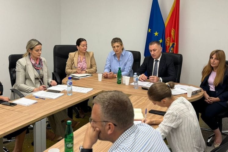 Ministar Gutić održao sastanak sa predstavnicima roditelja djece sa autizmom