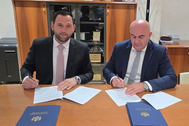 ministar Joković potpisao ugovor sa O Gusinje