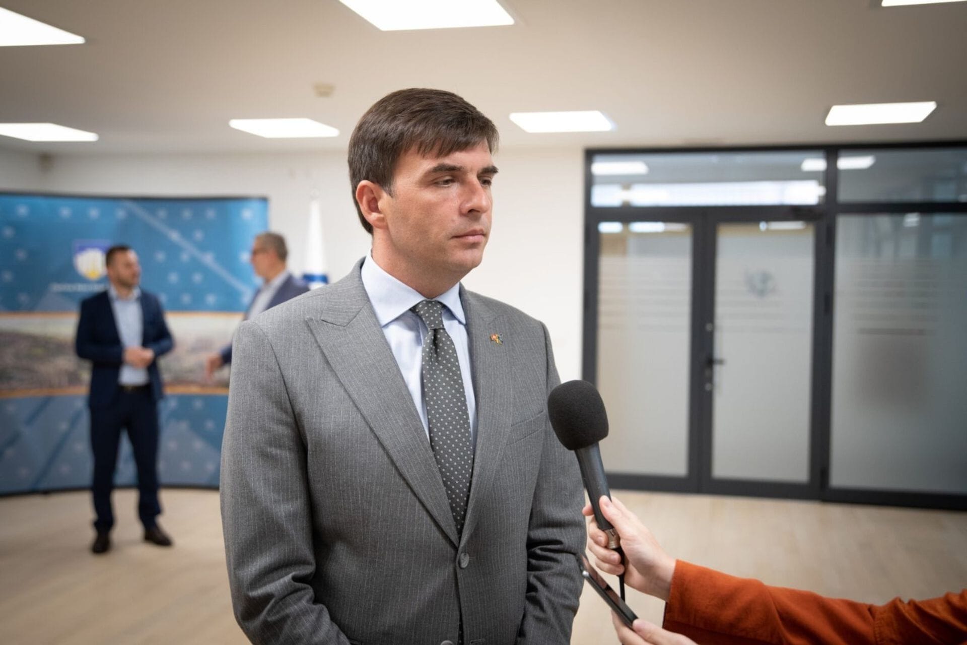 Ministar Azemović sa načelnicima sarajevskih općina: U Sarajevu dogovoreni novi modeli saradnje sa dijasporom i lokalnim zajednicama