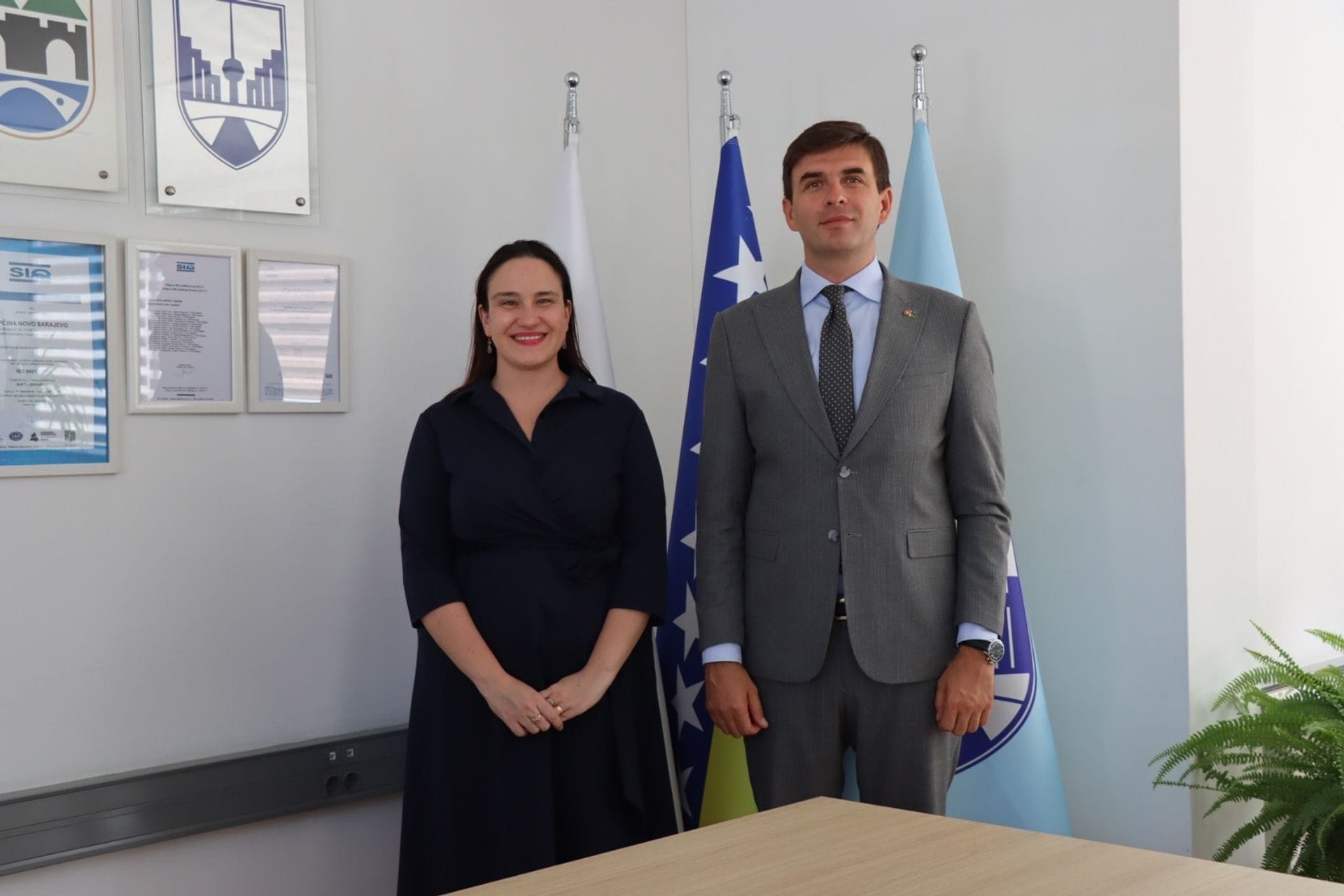 Ministar Azemović sa načelnicima sarajevskih općina: U Sarajevu dogovoreni novi modeli saradnje sa dijasporom i lokalnim zajednicama