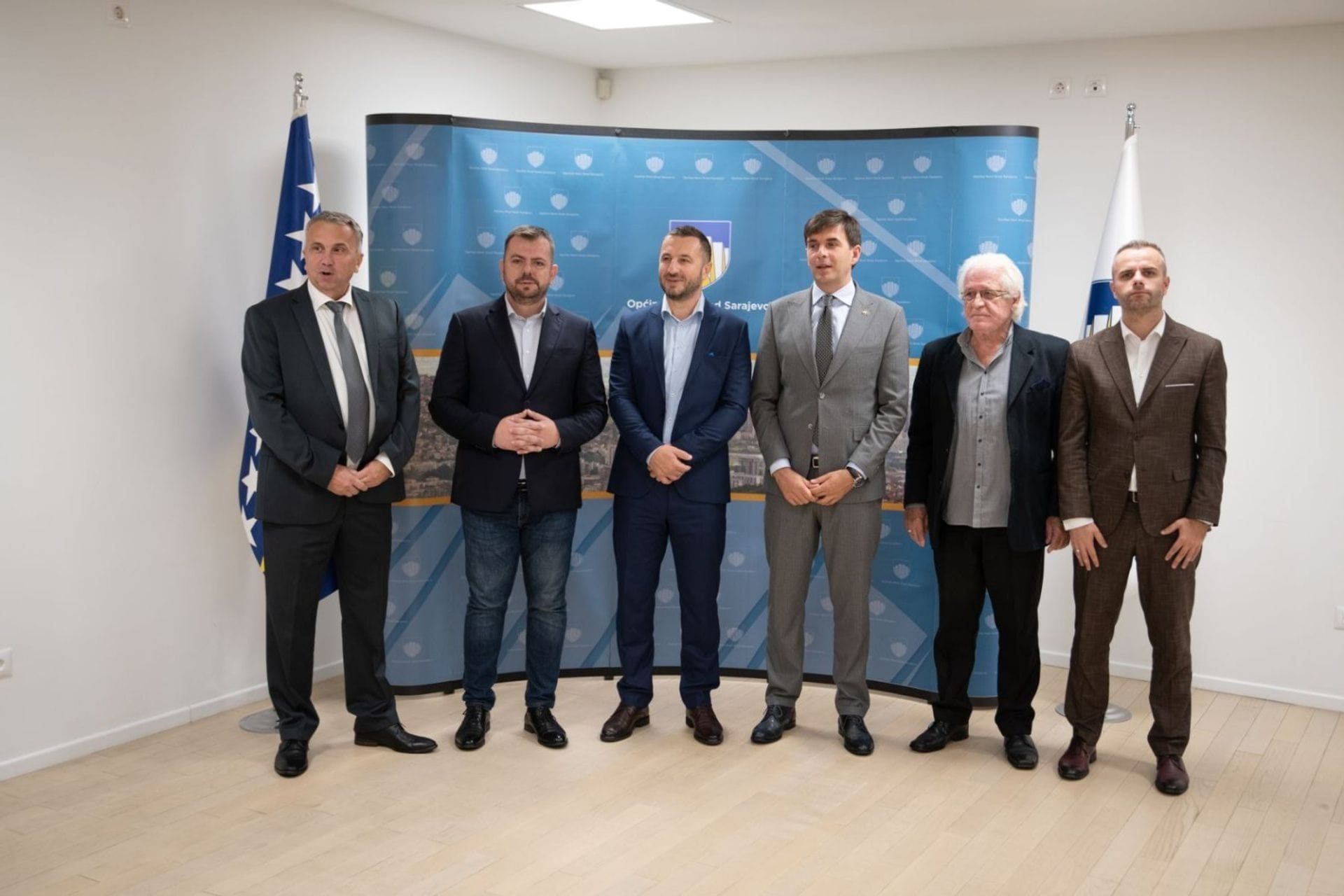 Ministar Azemović sa načelnicima sarajevskih općina: U Sarajevu dogovoreni novi modeli saradnje sa dijasporom i lokalnim zajednicama