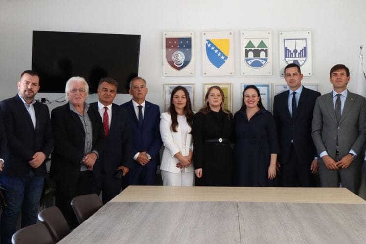 Ministar Azemović sa načelnicima sarajevskih općina: U Sarajevu dogovoreni novi modeli saradnje sa dijasporom i lokalnim zajednicama