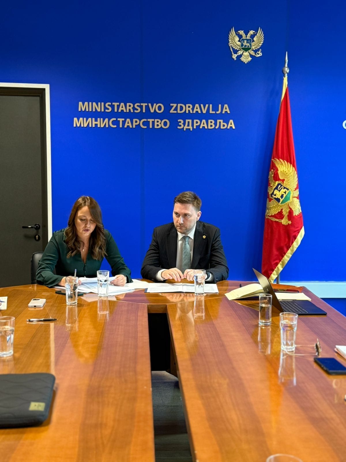 gallery.media[0].alt