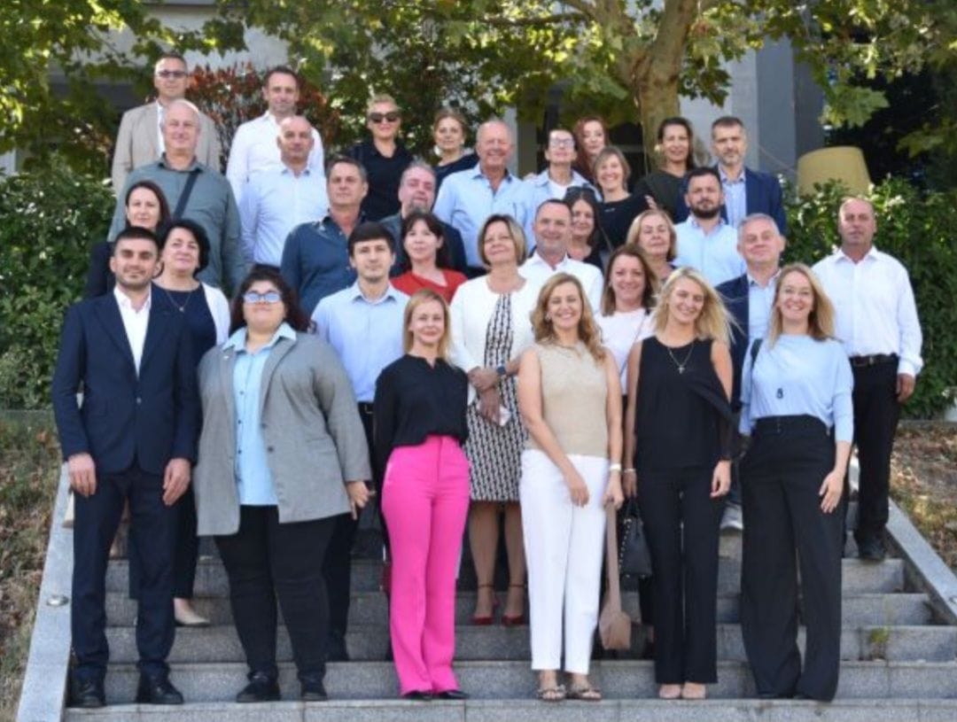 gallery.media[0].alt