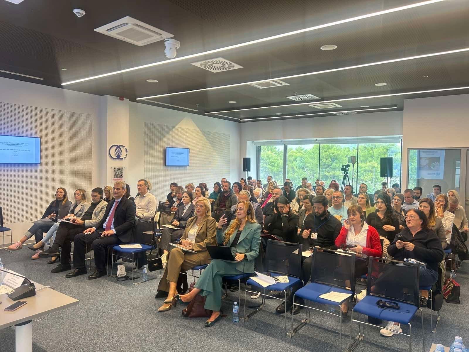 gallery.media[0].alt