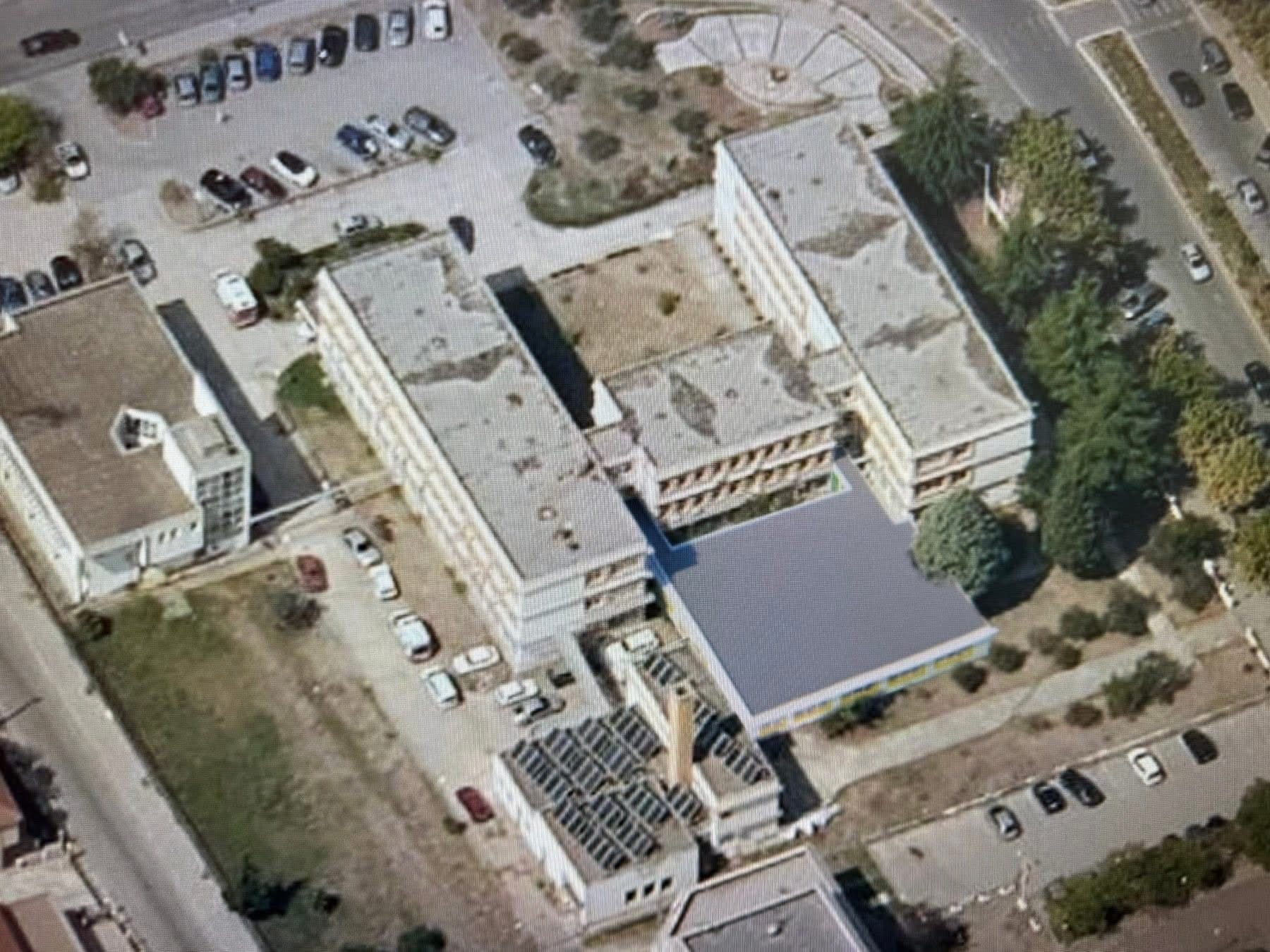 gallery.media[0].alt