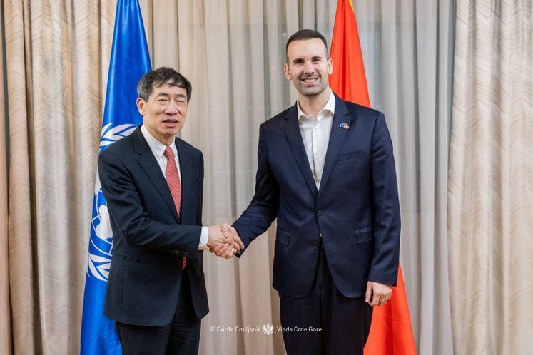 Predsjednik Vlade sa vršiocem dužnosti administratora Programa Ujedinjenih nacija za razvoj Haoliangom Sjuom