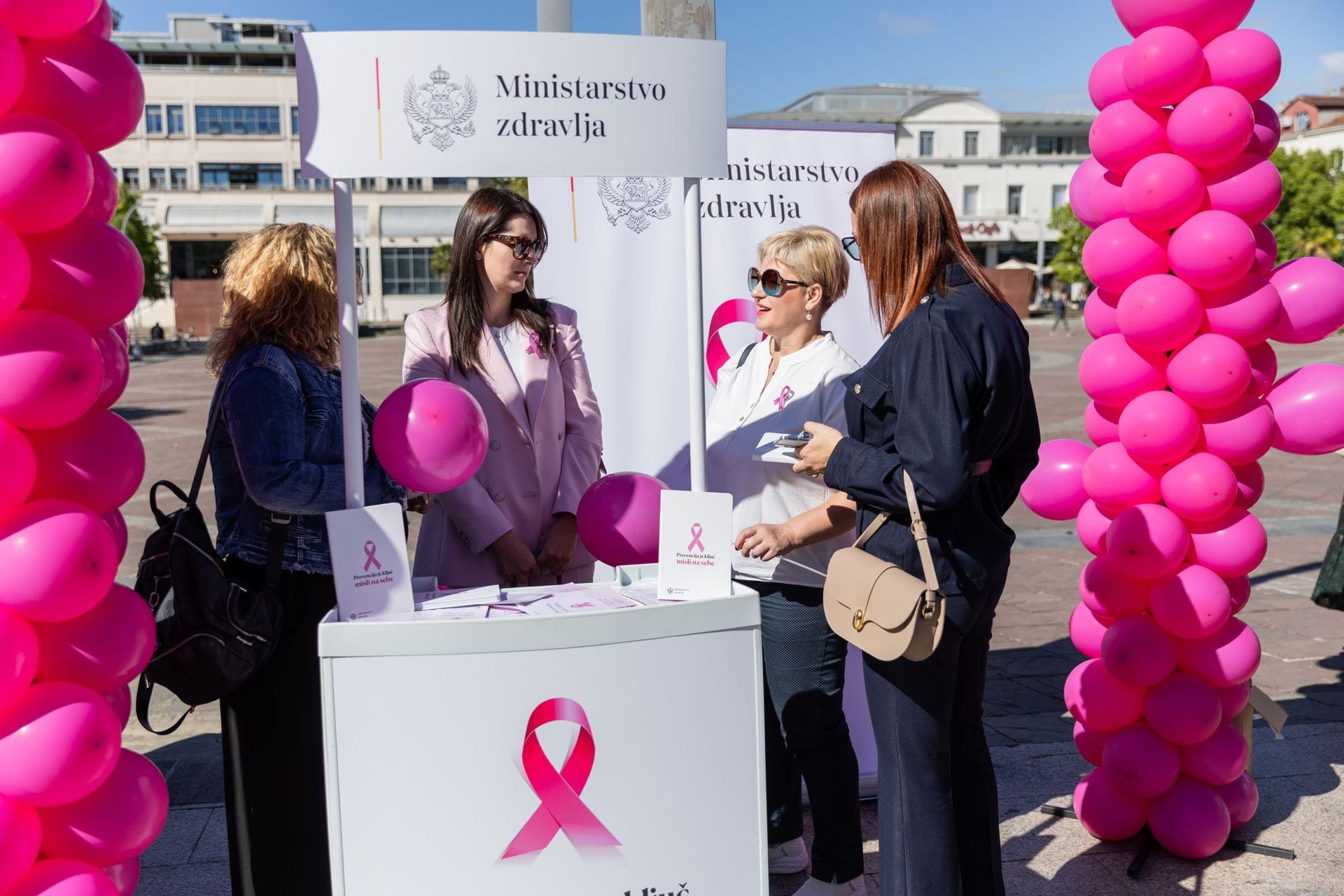 gallery.media[0].alt