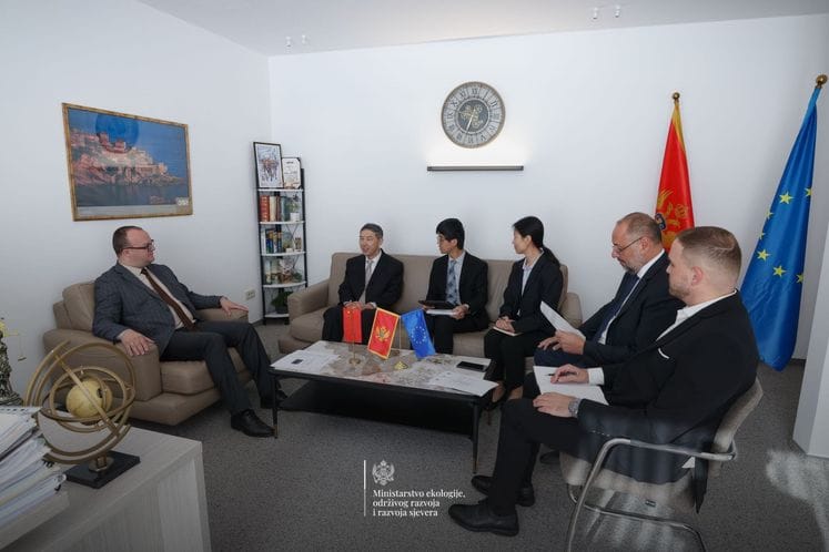 Ćulafić sa kineskim ambasadorom: Međunarodna saradnja značajna u sprovođenju ekoloških politika i ostvarivanju ciljeva održivog razvoja