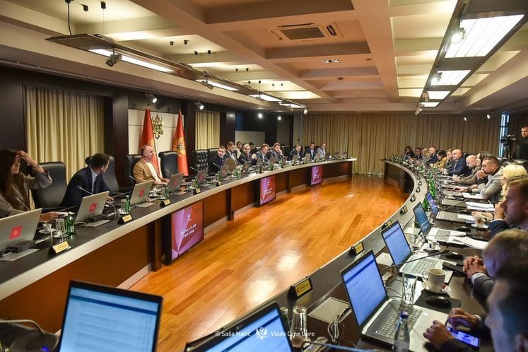 100. sjednica Vlade 100. sjednica Vlade