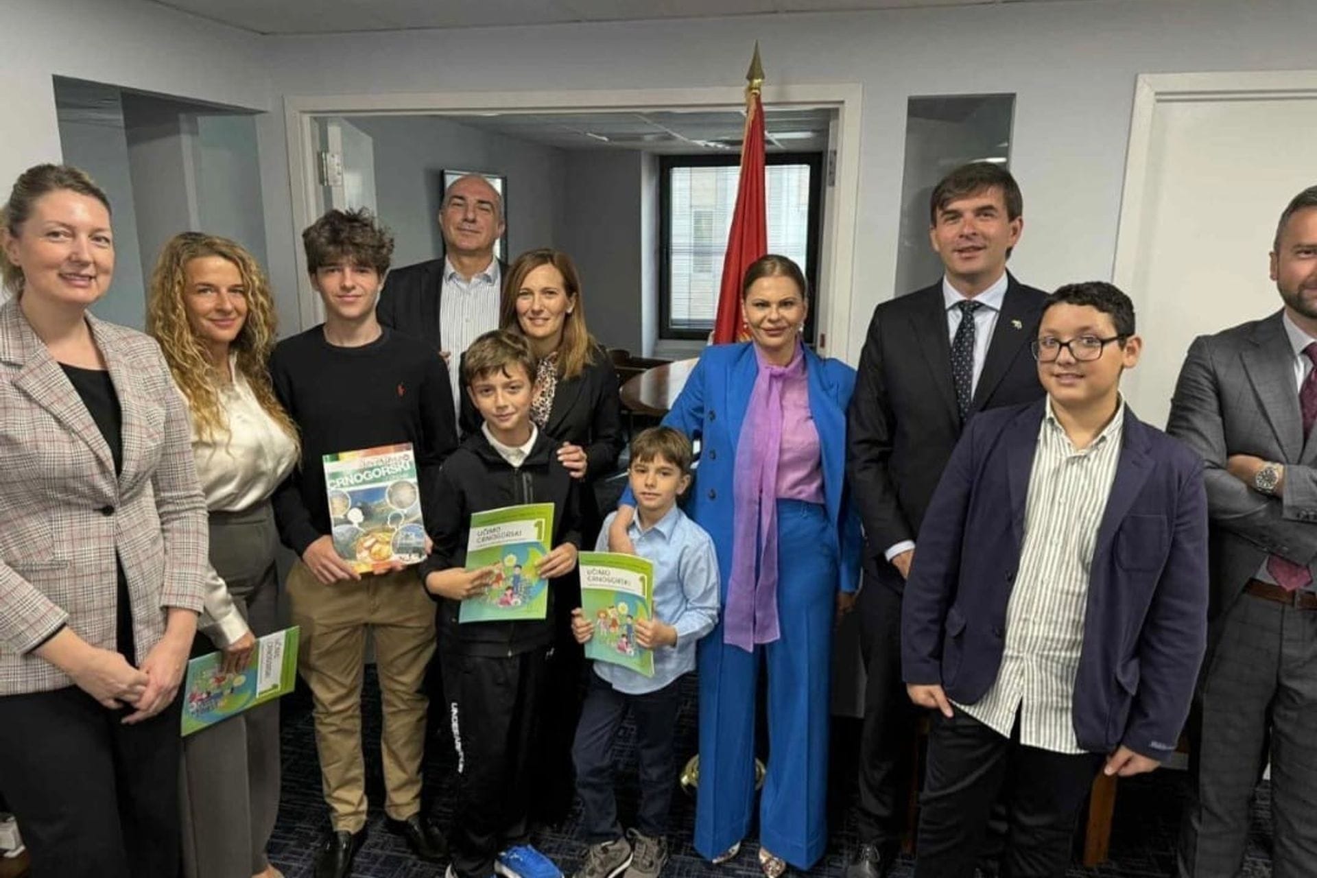 Ministar Azemović u Njujorku predstavio online kurs jezika