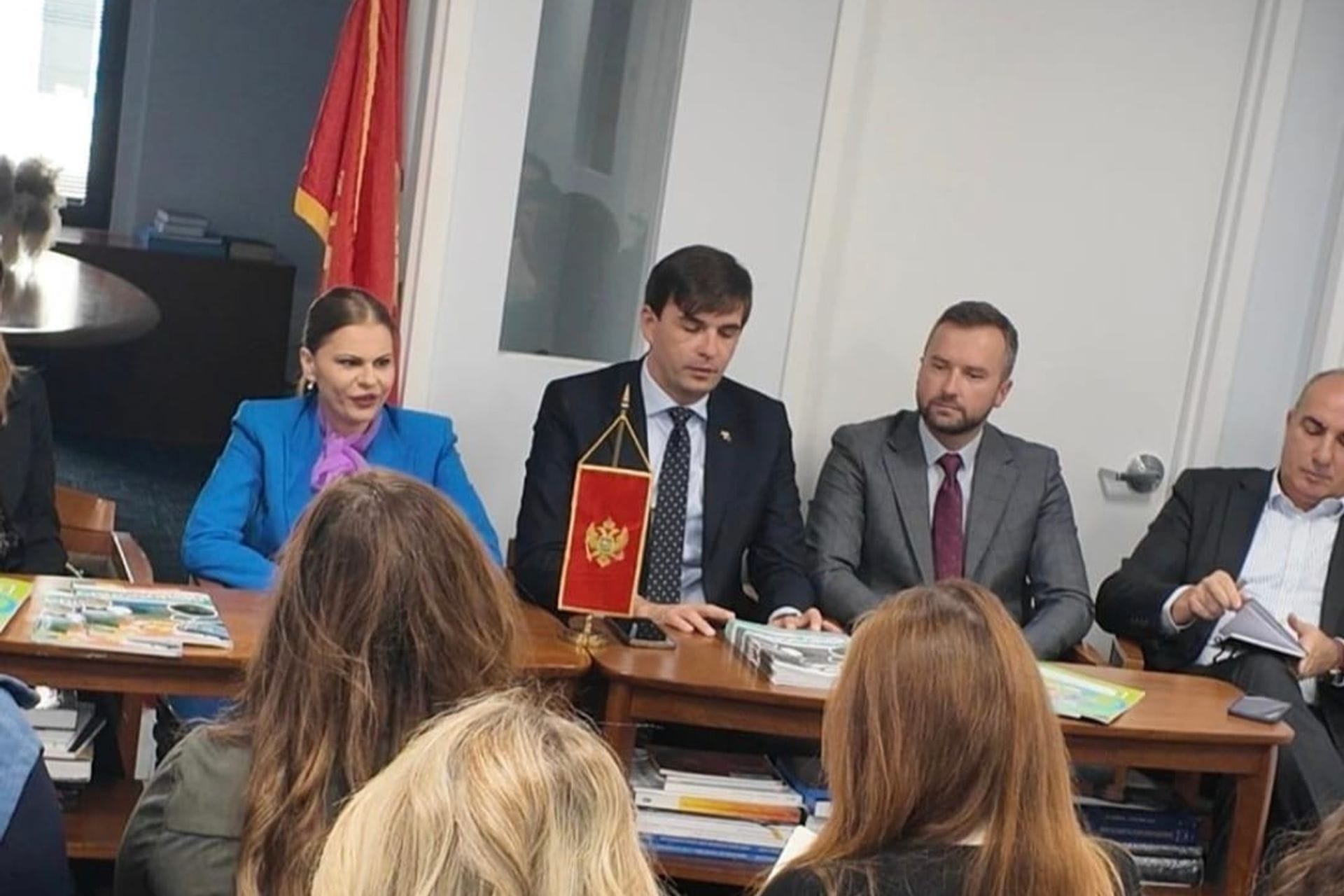 Ministar Azemović u Njujorku predstavio online kurs jezika